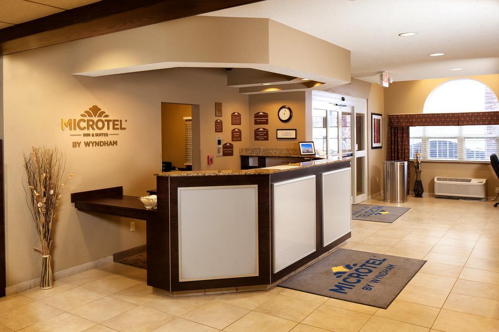Microtel Inn & Suites - St Clairsville St. Clairsville Εξωτερικό φωτογραφία
